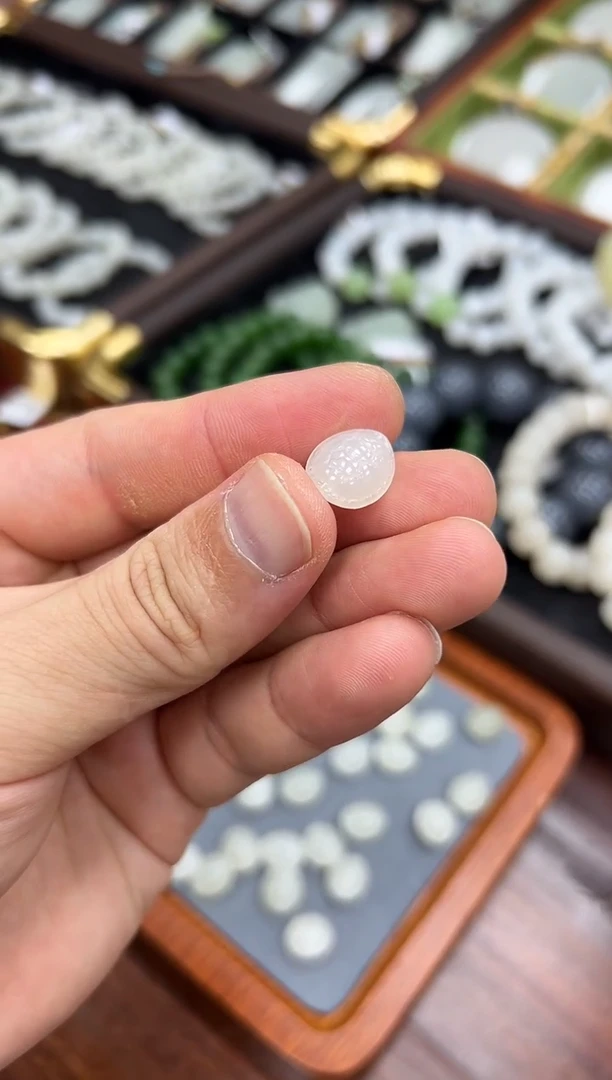 颈饰未镶嵌和田玉灵龟