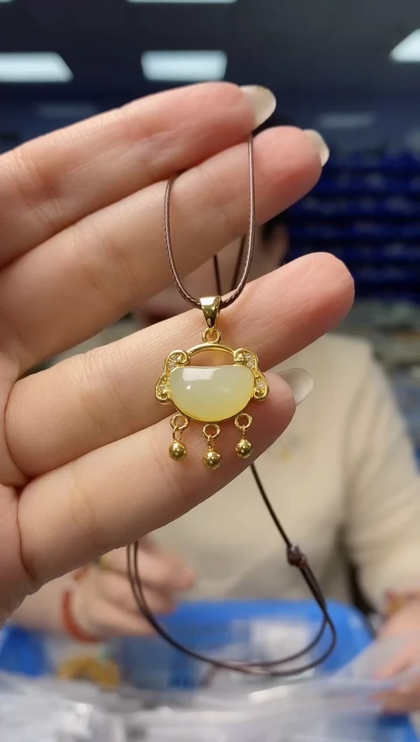 【闪购商品】和田玉吊坠(不含链)银S925镶嵌G12951