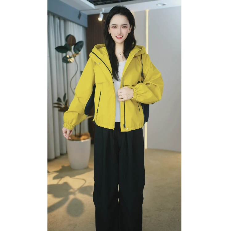 【垚佳定制】C892秋季流光冲锋衣外套女2025早秋新款显瘦时尚短外套