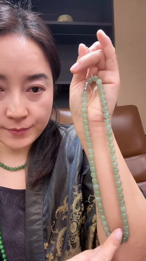 颈饰未镶嵌和田玉项链