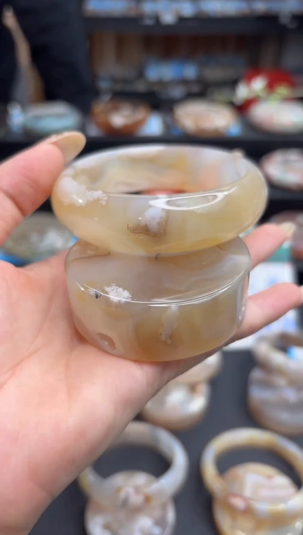 未镶嵌手镯石英质玉A73(60圈赠送镯心)