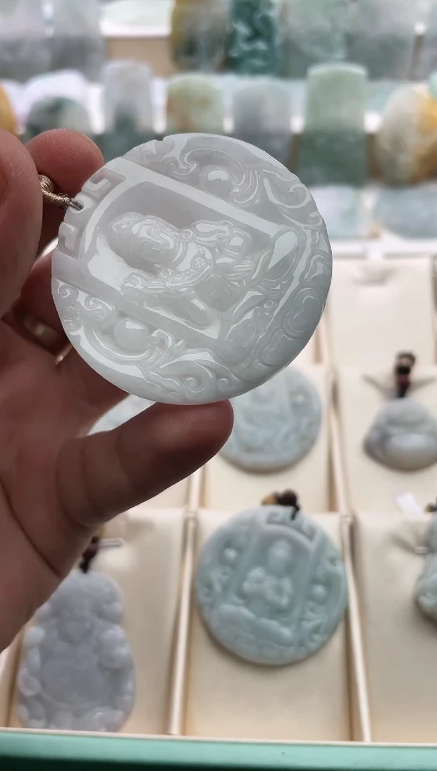 【闪购商品】翡翠颈饰未镶嵌..../2/19/ 133