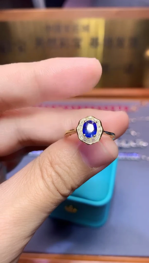 【闪购商品】蓝宝石戒指银S925镶嵌........