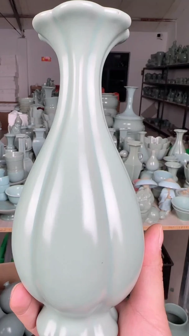 【闪购商品】瓶汝瓷仿古海棠瓶