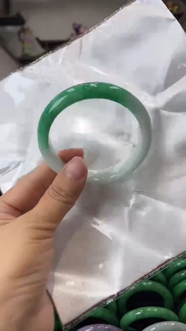 【闪购商品】砖雕a39 圈口60 独货手镯