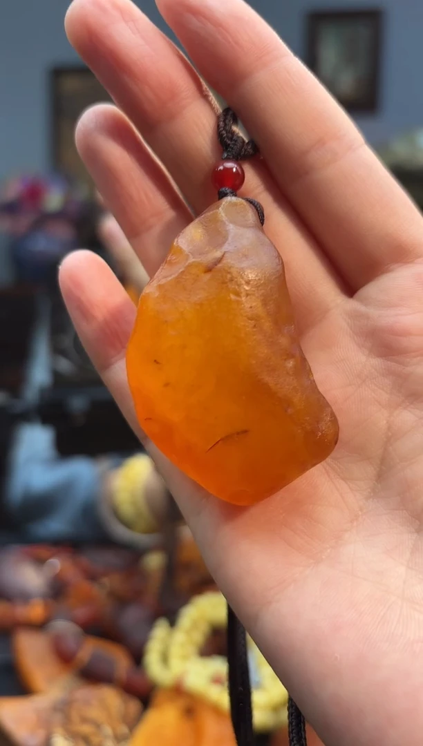 琥珀颈饰未镶嵌吊坠