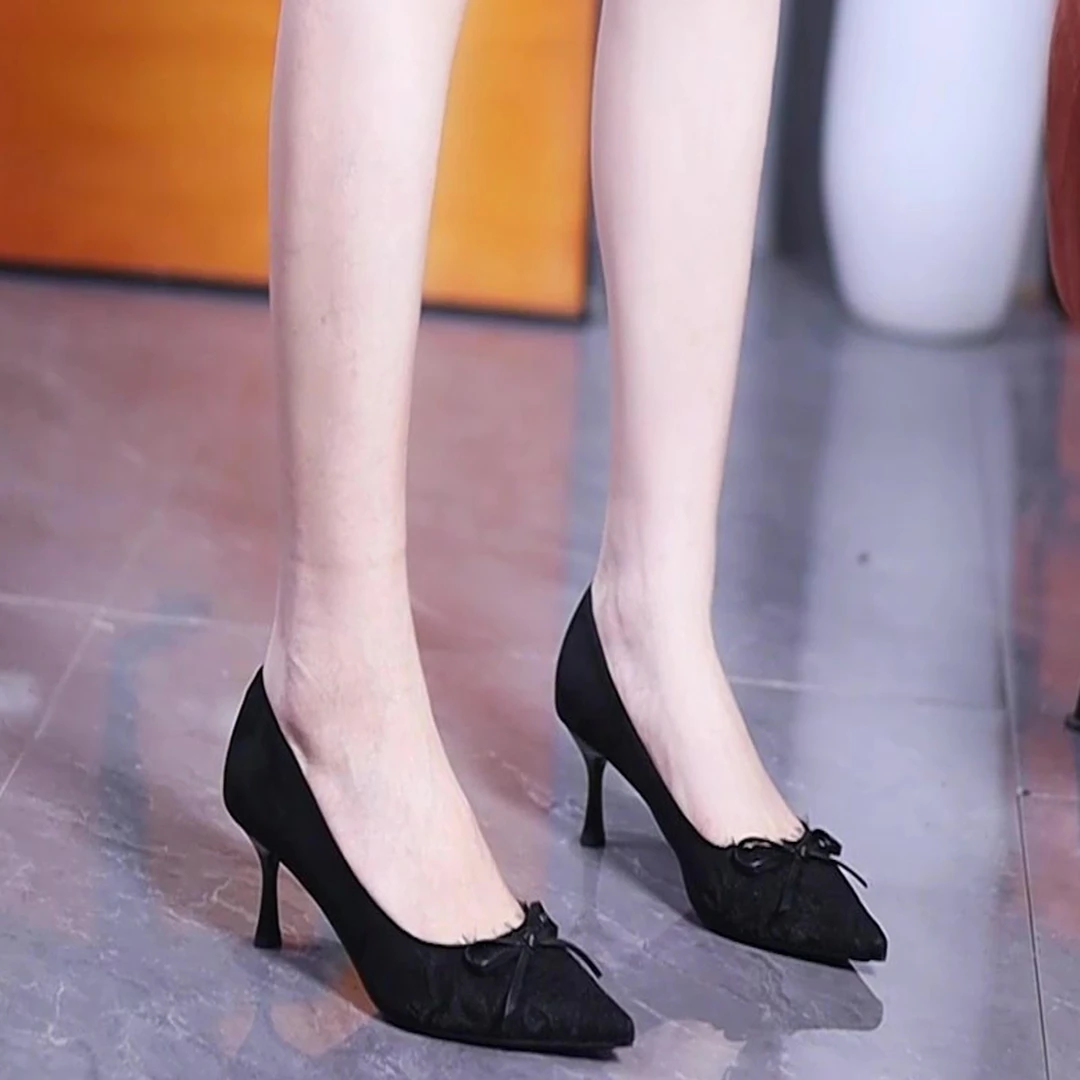 6cm小跟尖头绒面拼接蕾丝蝴蝶结高跟鞋2025秋不累脚气质细跟单鞋