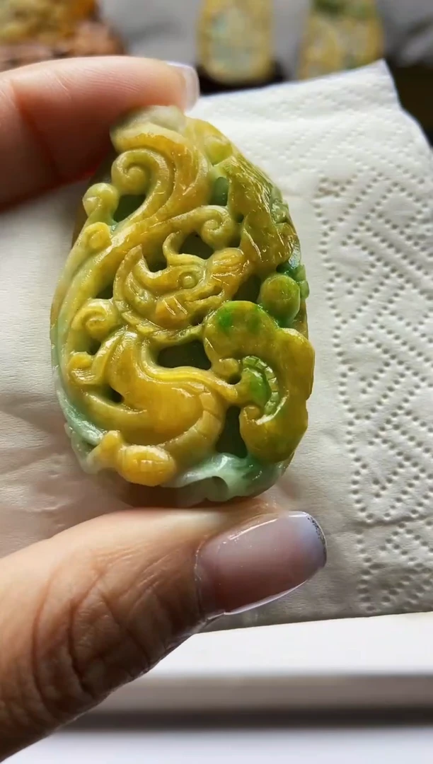 颈饰未镶嵌翡翠翡翠A货