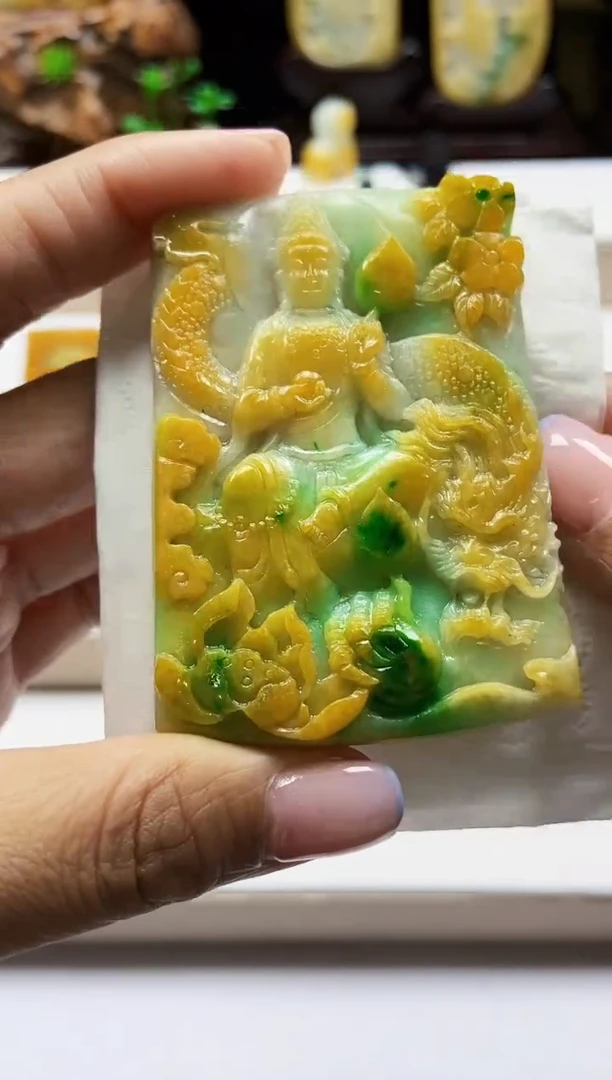 颈饰未镶嵌翡翠翡翠A货