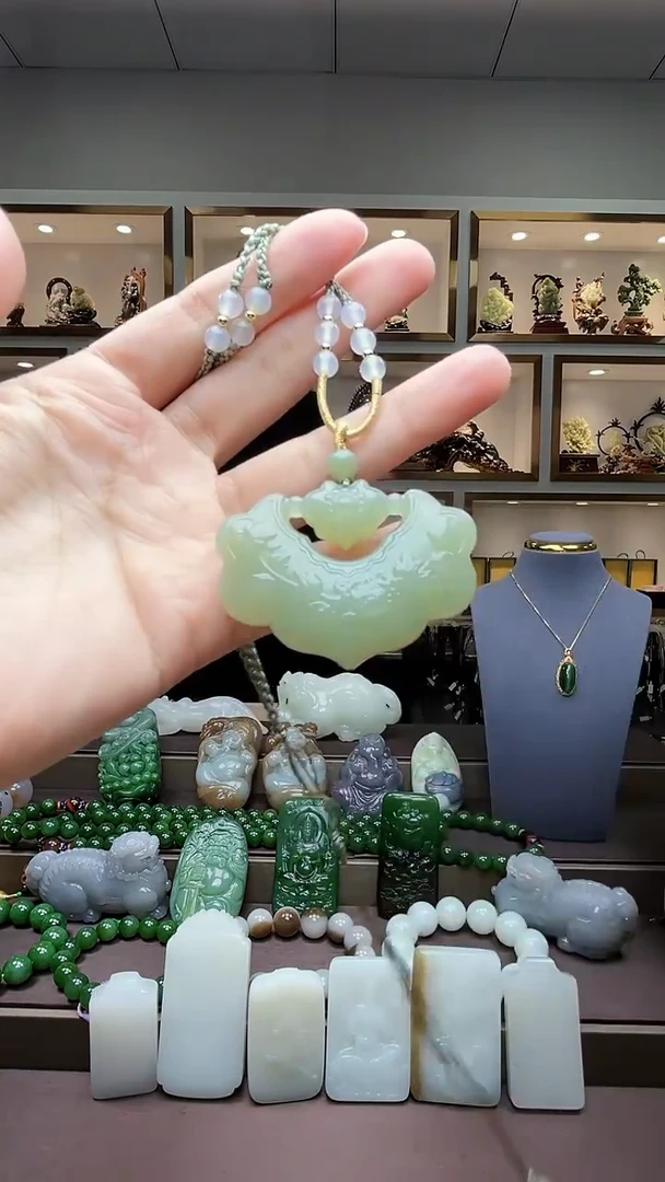 【闪购商品】和田玉挂件未镶嵌苏