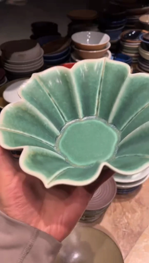 【闪购商品】瓷片179 绿的花瓣菜盘1个