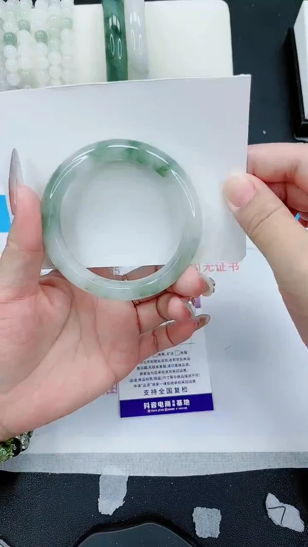 【闪购商品】石英质玉手镯未镶嵌71号/58-59圈