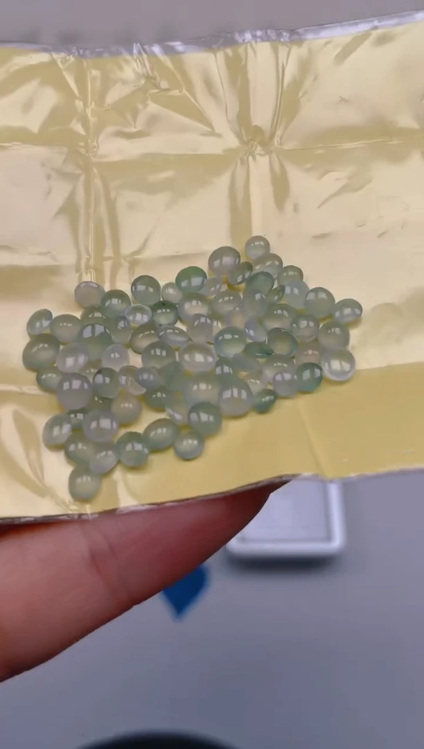 未镶嵌定制翡翠天然翡翠蛋面34