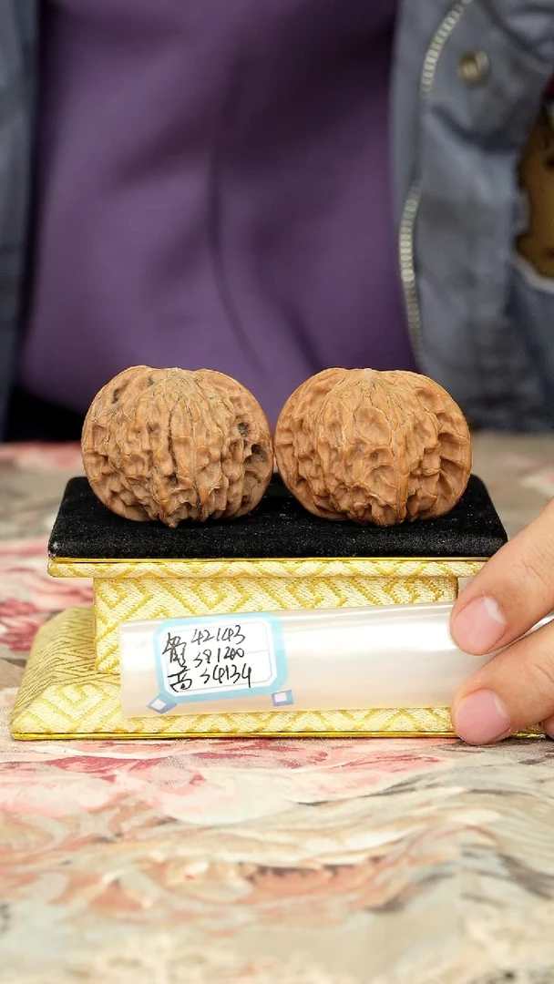 【闪购商品】文玩核桃把件磨盘