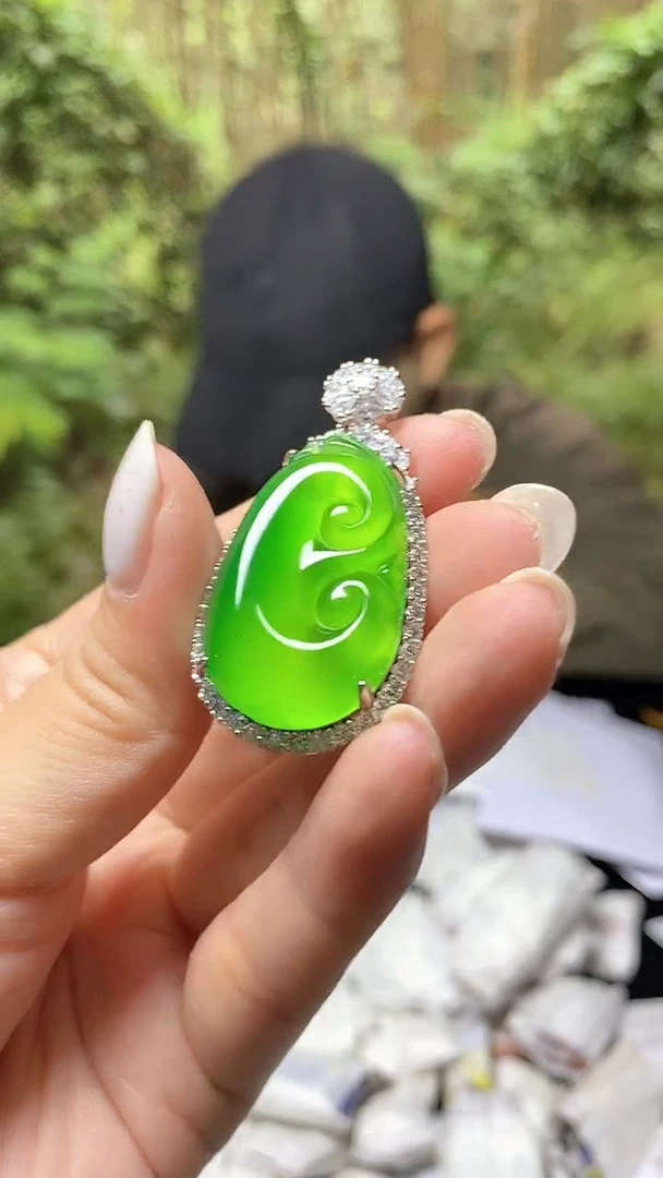 满色吊坠  所见即所得！