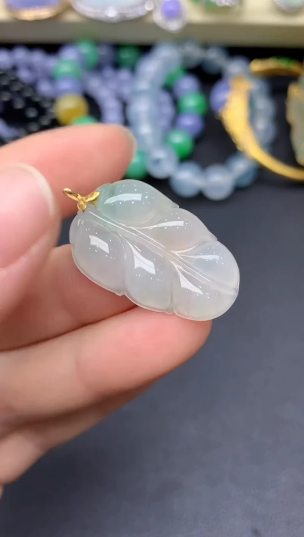 颈饰18K金镶嵌翡翠127-雪姐翡翠天天见