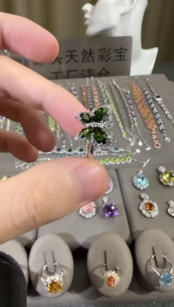 银S925镶嵌透辉石戒指17mm戒指蝴蝶设计款