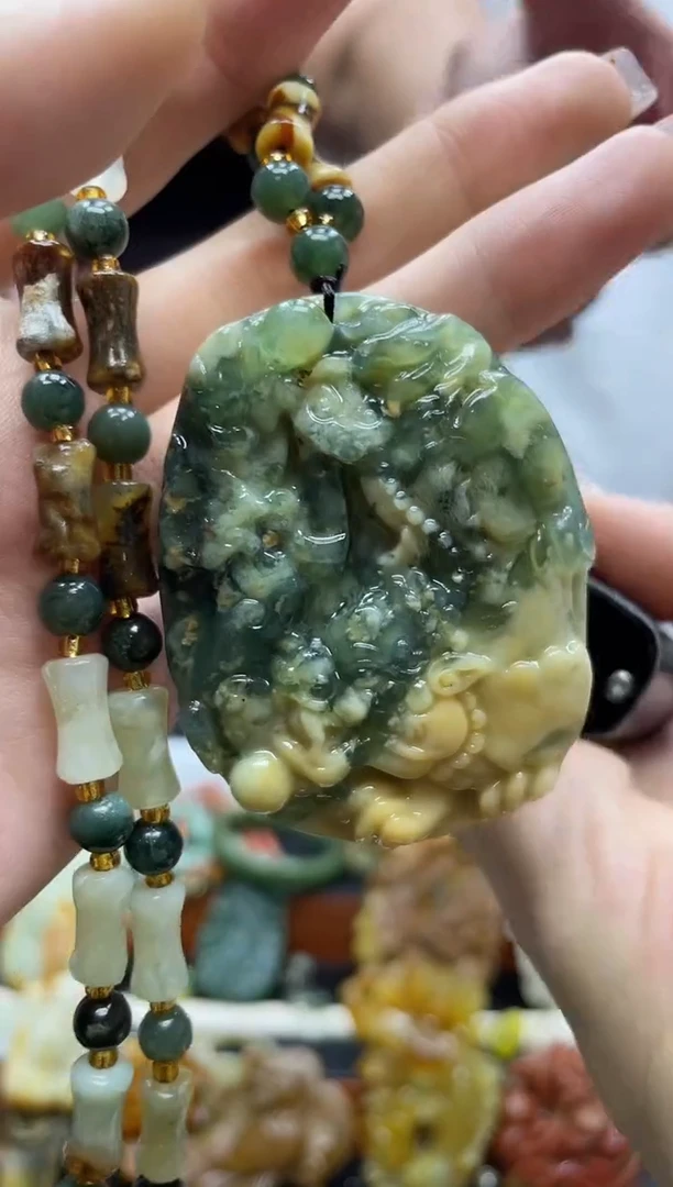 未镶嵌岫玉吊坠·