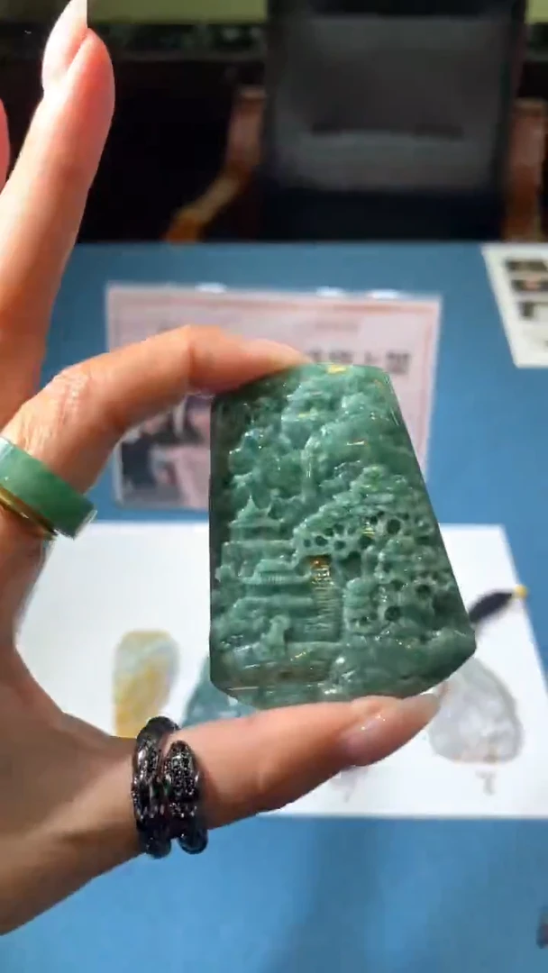 【闪购商品】定制翡翠未镶嵌不退不换CMH1件-A