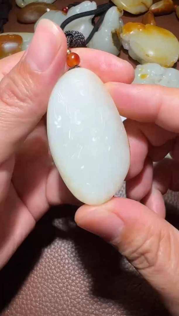 未镶嵌和田玉挂件枫*和田玉
