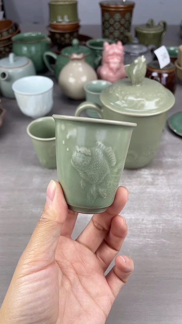 青瓷仓储福利清仓鱼