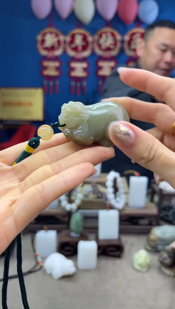 【闪购商品】和田玉颈饰未镶嵌1