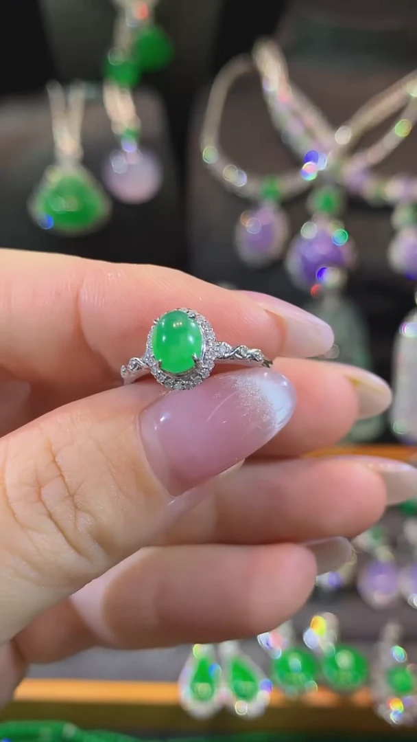 吊坠(不含链)18K金镶嵌翡翠戒指