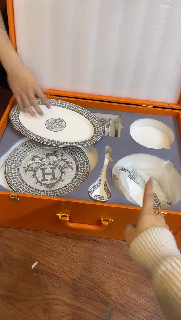 杯鸿辉家品牌瓷器，京东包邮！