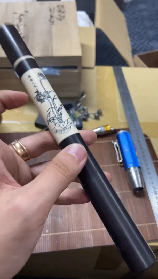 1潇**生精品瓷一物一拍定闪