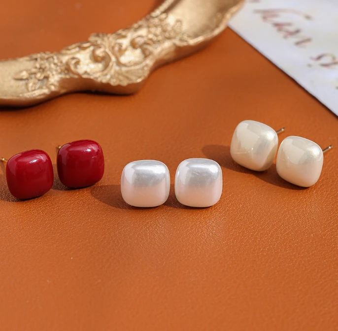 编号【42】小方糖耳钉简约时尚（无礼盒）