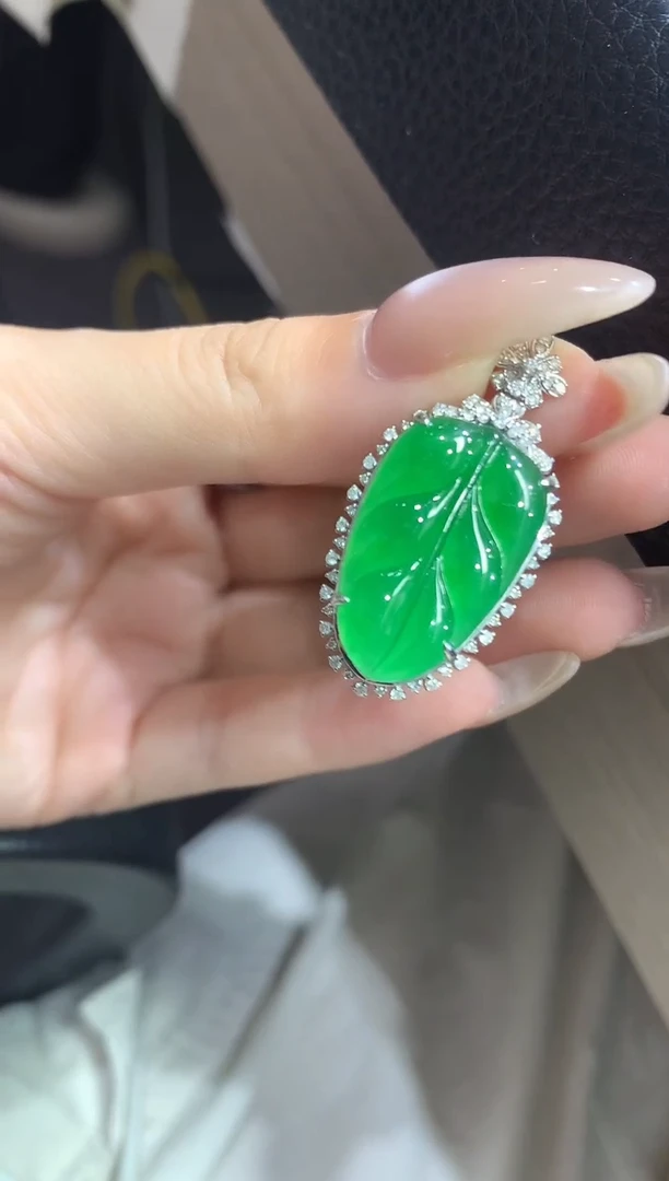 吊坠(不含链)18K金镶嵌翡翠41吊坠不含链