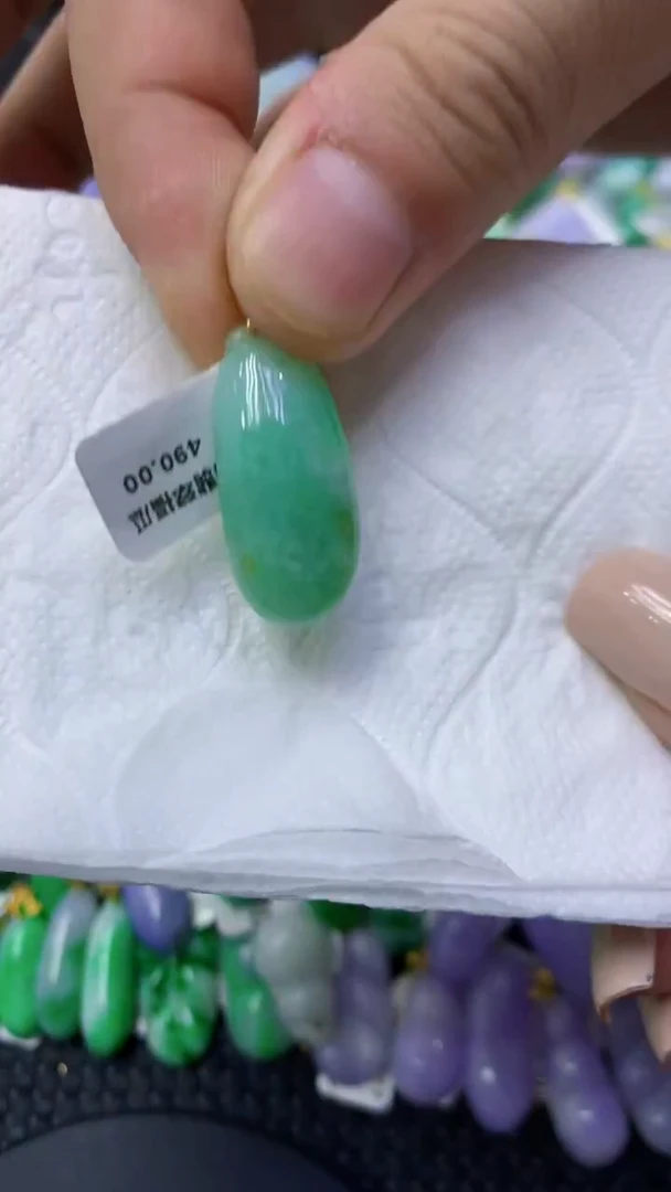 颈饰未镶嵌翡翠天然缅甸翡翠A货