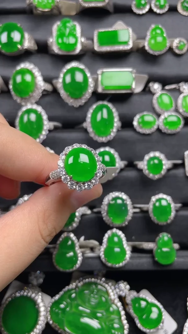 银S925镶嵌戒指翡翠小**?翡翠