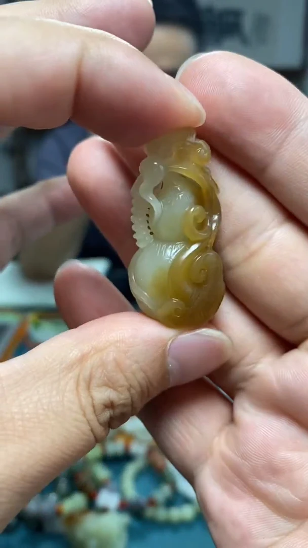 颈饰未镶嵌和田玉14