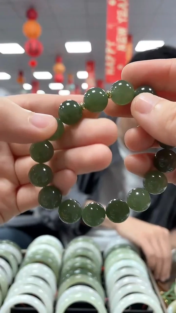 【闪购商品】和田玉手链未镶嵌湖水冻葡萄肉卡12手串一条