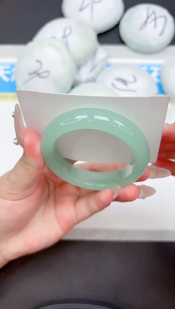 未镶嵌手镯石英质玉416-54.3