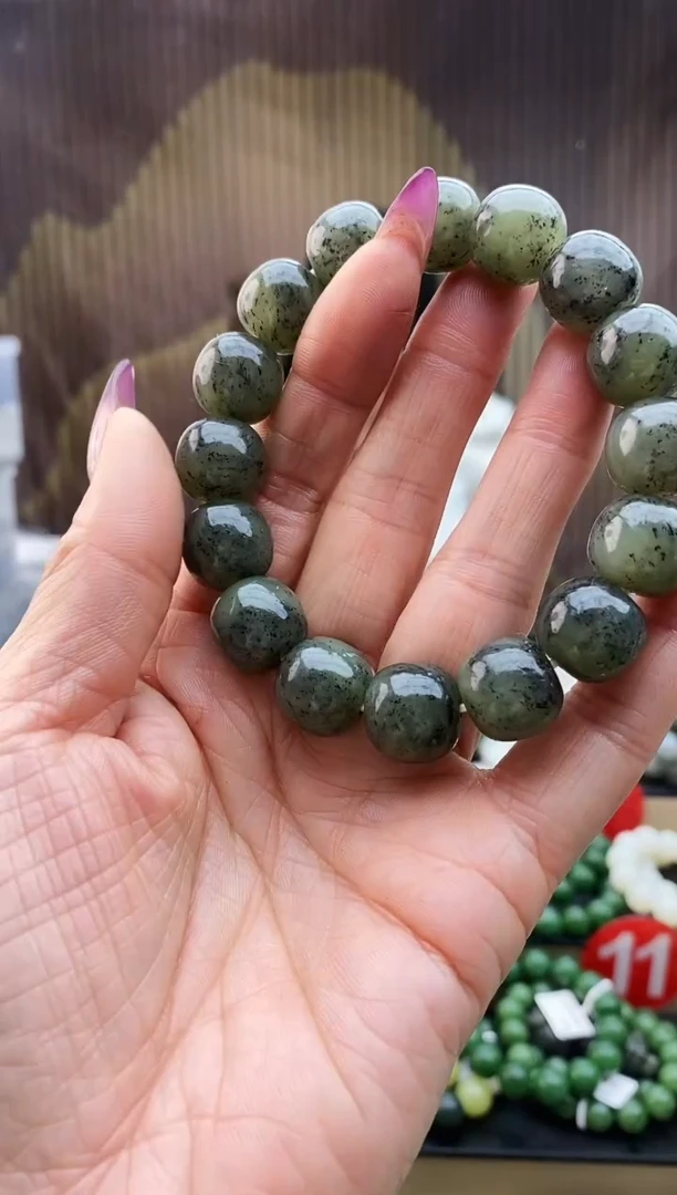 未镶嵌手串和田玉老型点墨青花14有包容