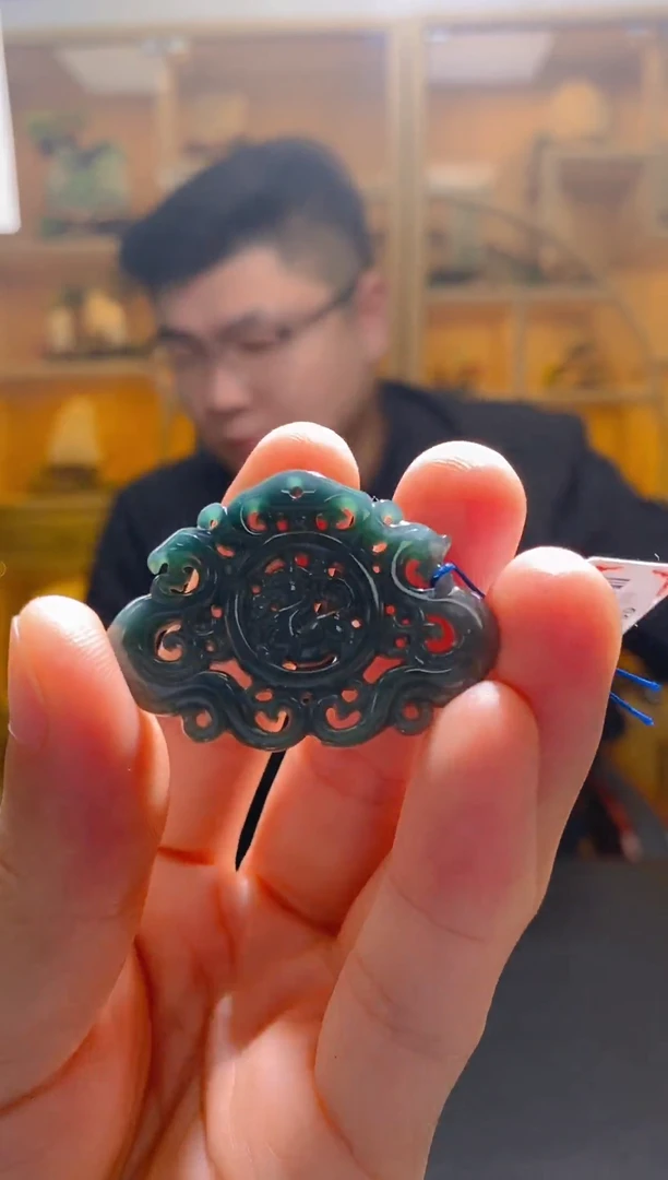 翡翠未镶嵌颈饰J-@@SX53006