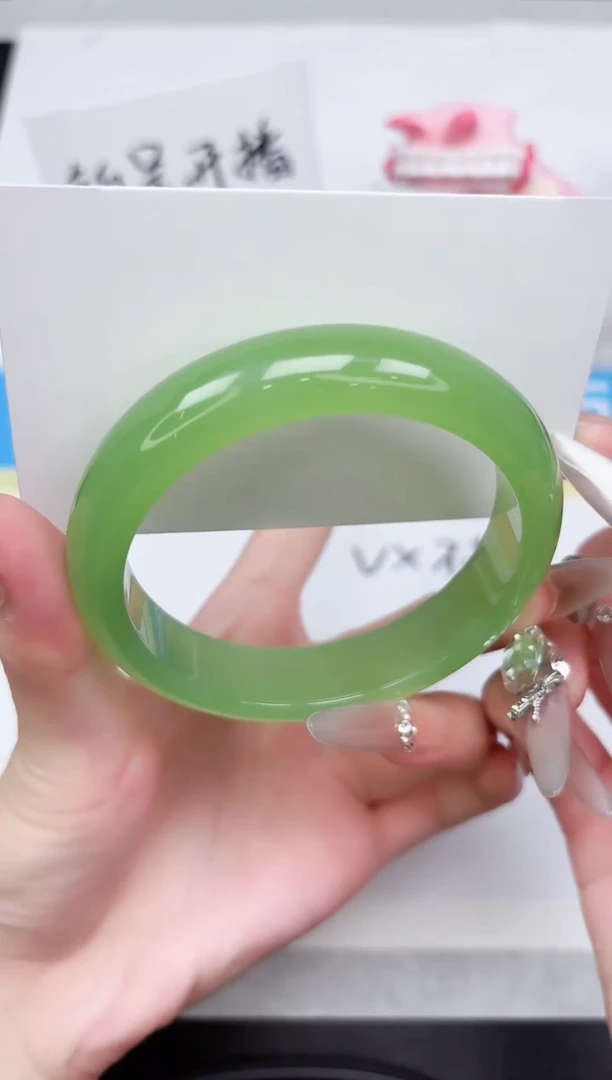 石英质玉手镯未镶嵌35-60