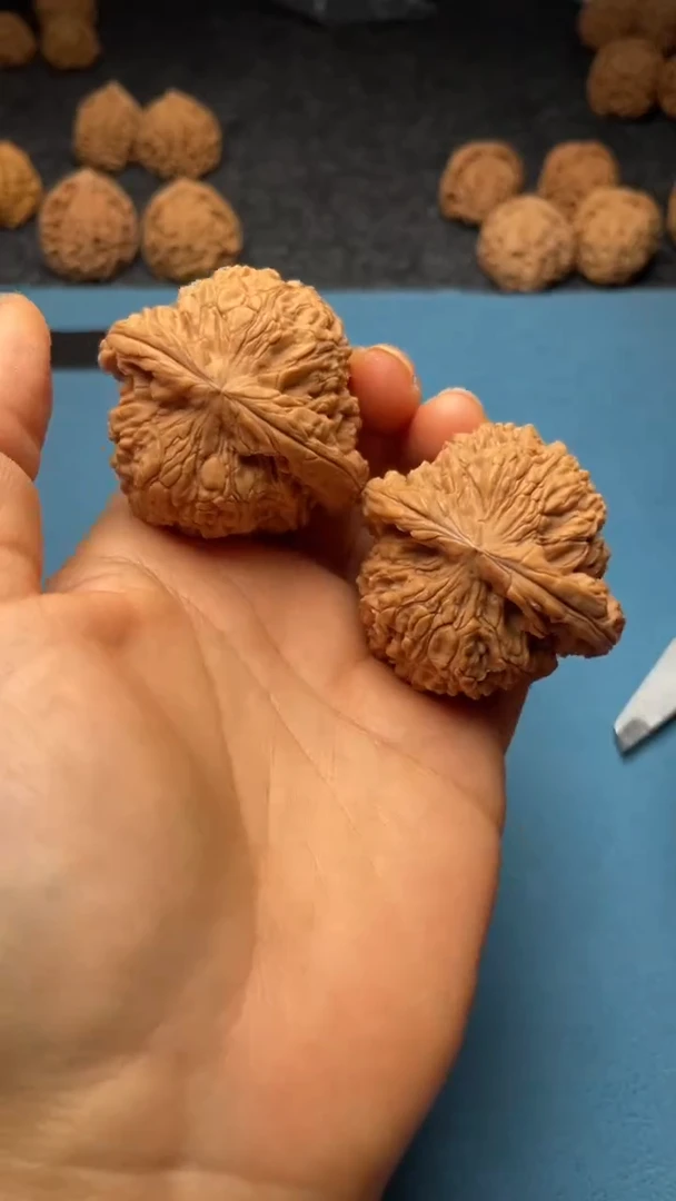 文玩核桃把件w208  南疆石 45尺
