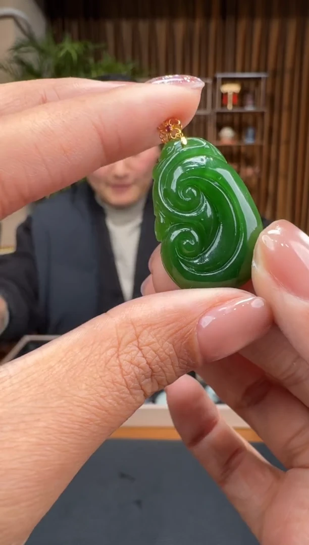 【闪购商品】和田玉10018K金镶嵌2.23张印多样性发货