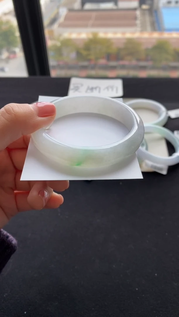 【闪购商品】翡翠手镯未镶嵌56正圈--不退不换