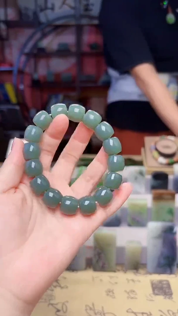 未镶嵌和田玉把件266