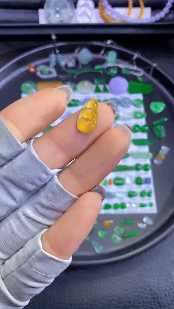 未镶嵌挂件翡翠豆子