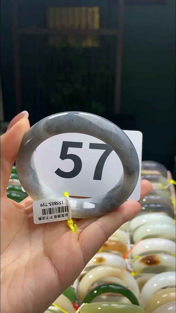 定制和田玉和田玉手镯