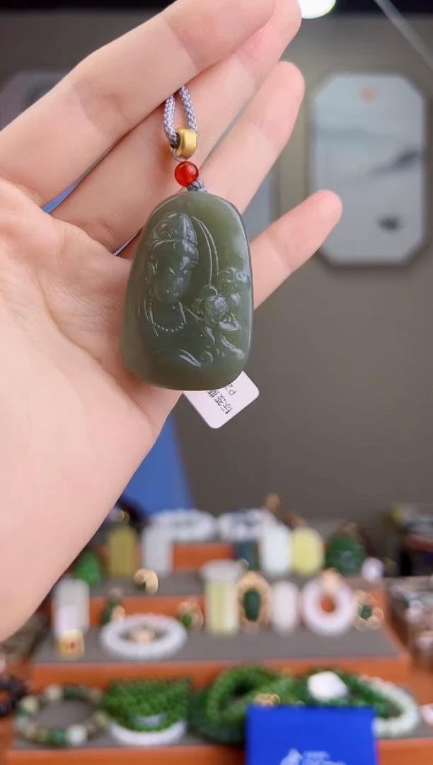 颈饰未镶嵌和田玉一物一证 拍一单发一个