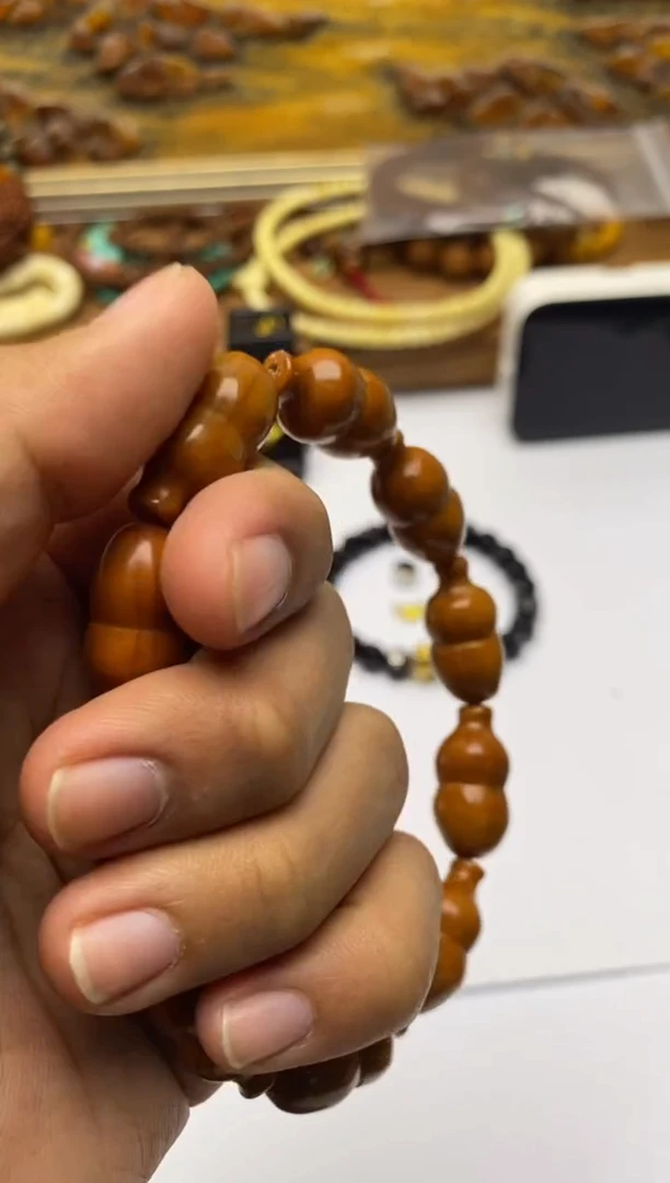 手串橄榄核雕刻葫芦手串
