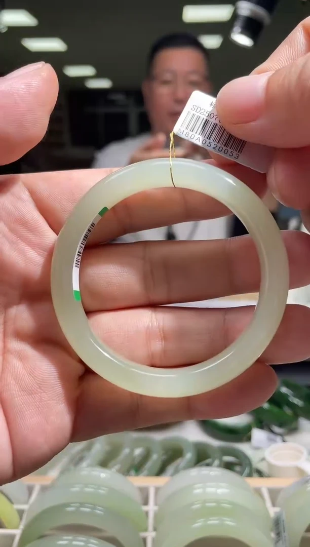 未镶嵌手镯和田玉53圈口 0053