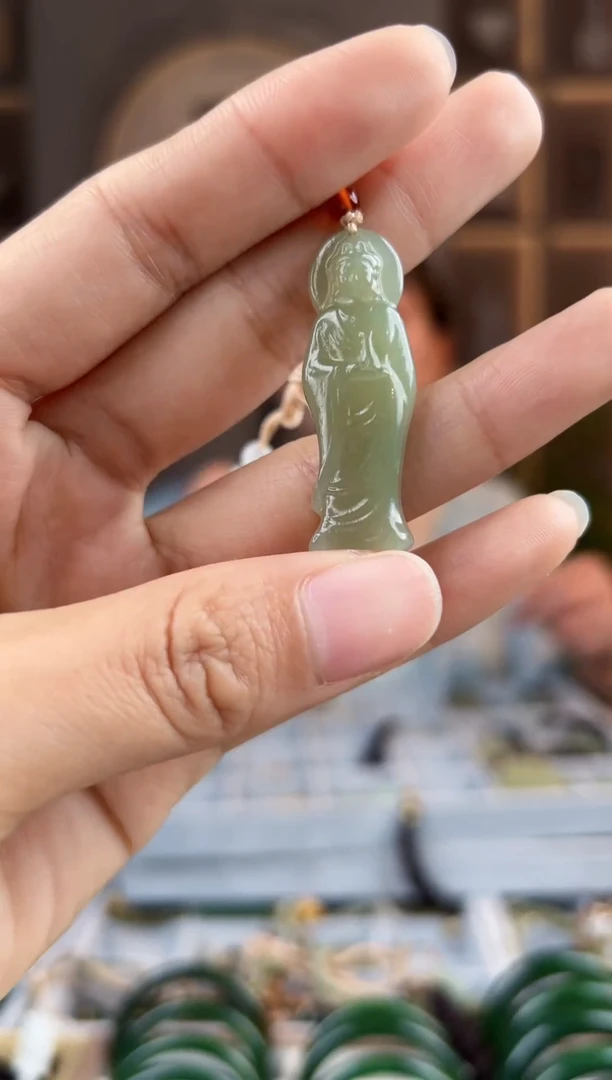 颈饰未镶嵌和田玉拍一发一，拍一发一
