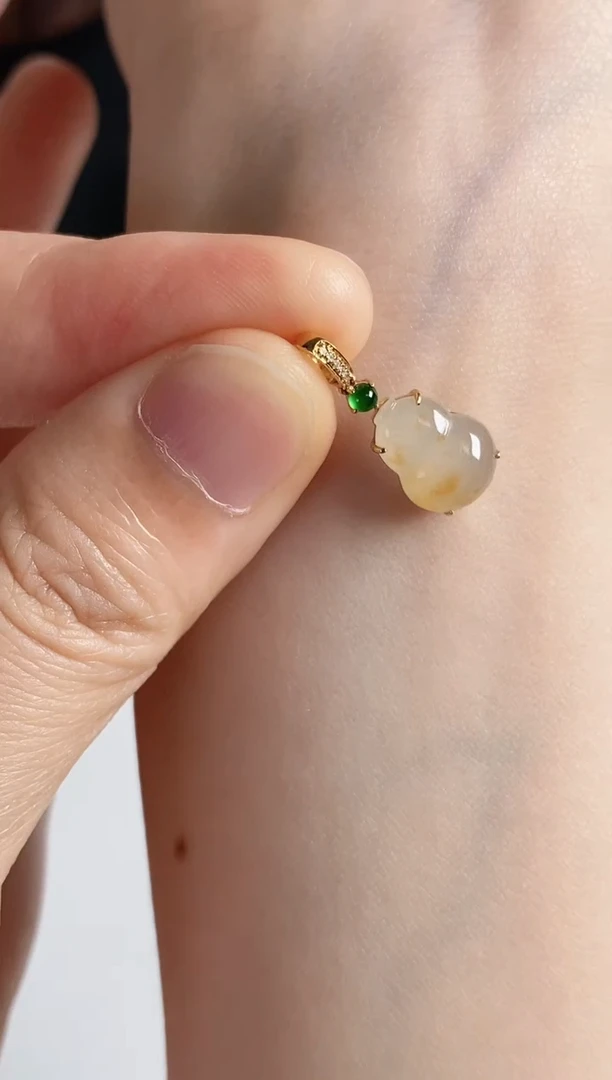 翡翠18K金镶嵌吊坠(不含链)缅甸翡翠